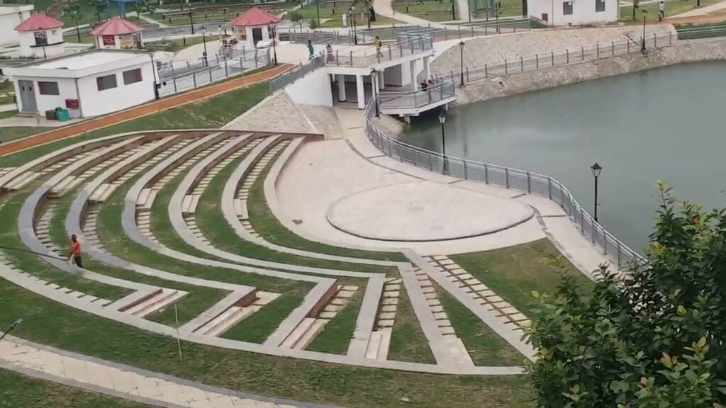Rajnarayan Smarak Park - Parks in Varanasi