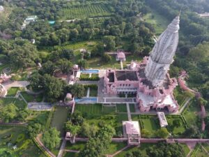 banaras hindu university - best places to visit in varanasi for couples