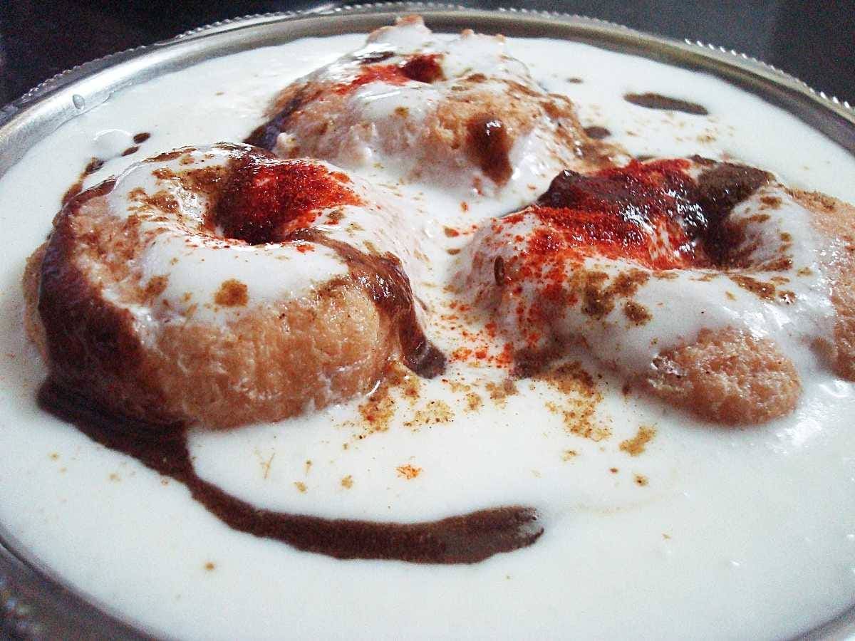 Chena Dahi Vada - Famous Food in varanasi