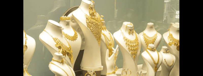 Banarasi Jewelry - Best Things to Buy in Varanasi