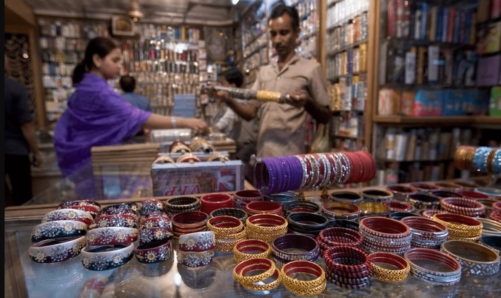 Best Things to Buy in Varanasi at Affordable Price