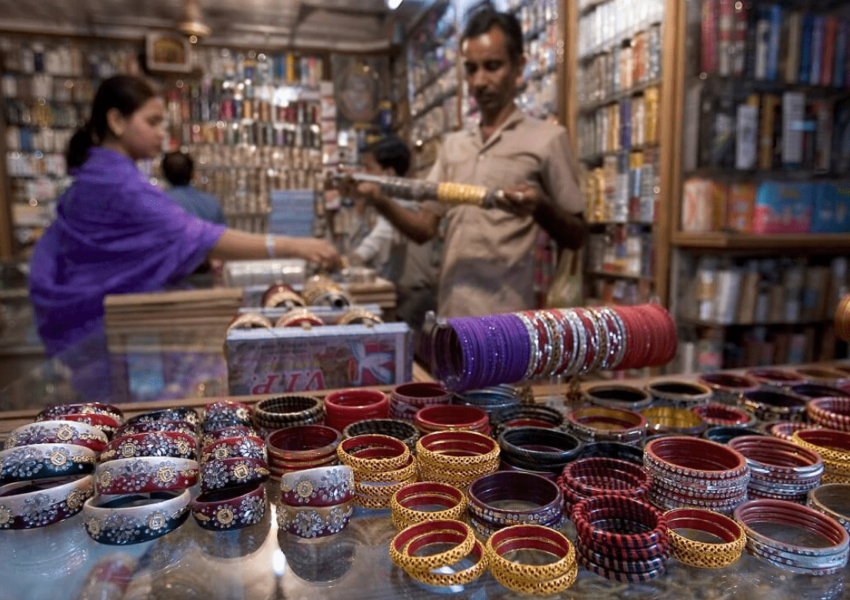 Best Things to Buy in Varanasi at Affordable Price