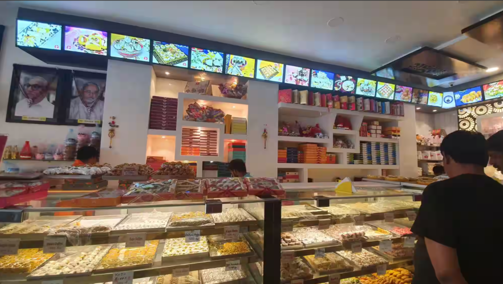 Famous Sweet Shops in Varanasi