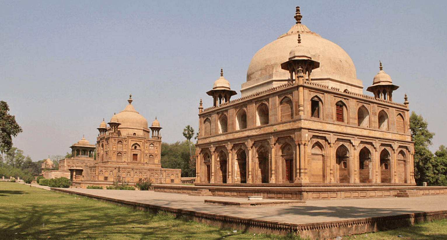 Khusro Bagh - allahabad places to visit